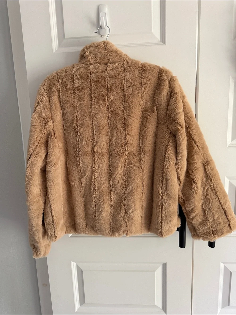 Luxurious Faux Fur Teddy Jacket in Camel -